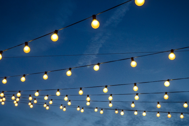Lichtketten im Freien