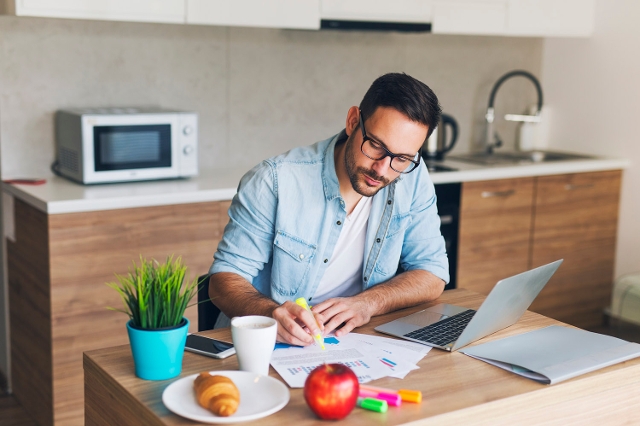 Platz in der Küche für Home-Office