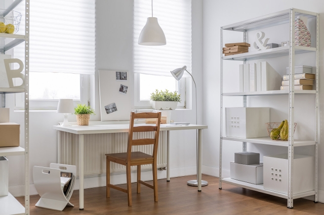Home-Office mit Fensterplatz