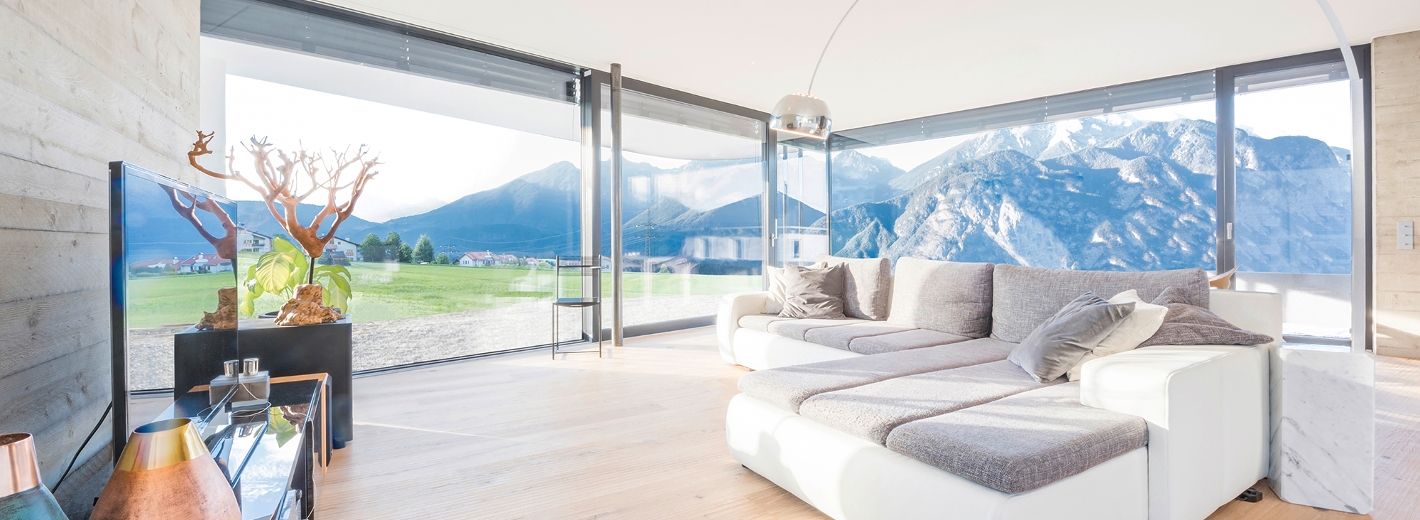 Schlafzimmer mit Internorm Fenster