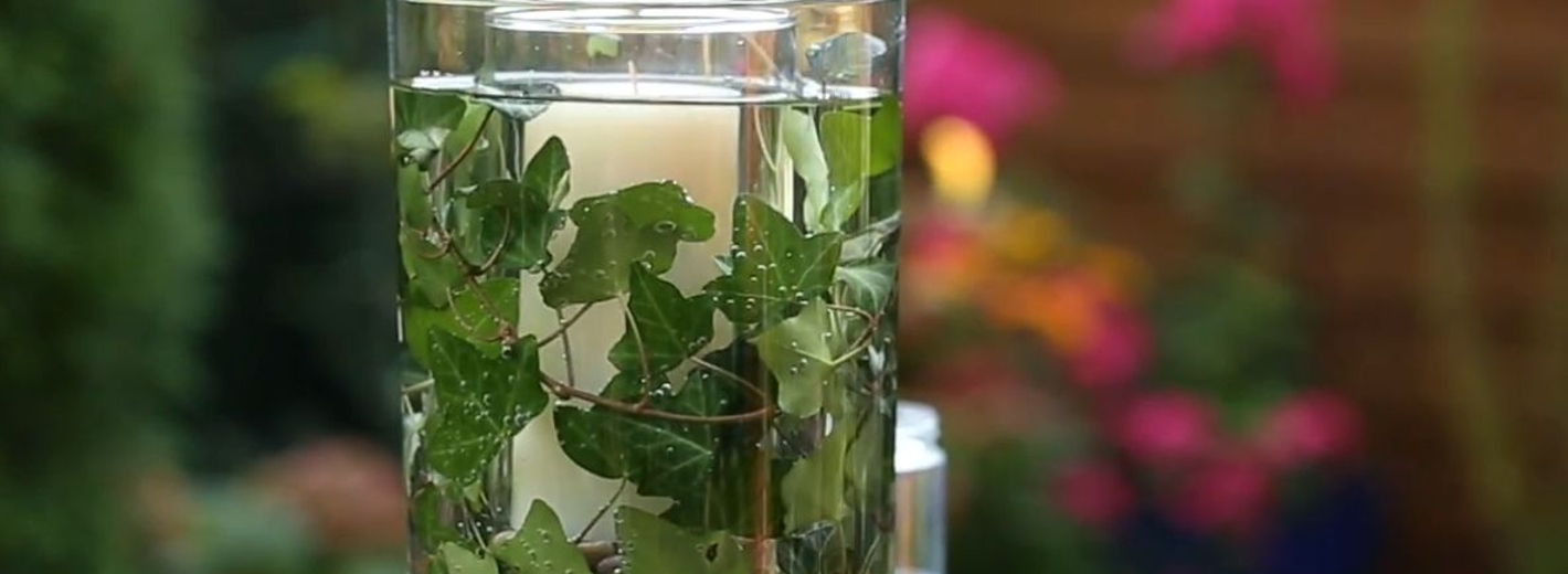 DIY Kerze in einer Vase mit Wasser