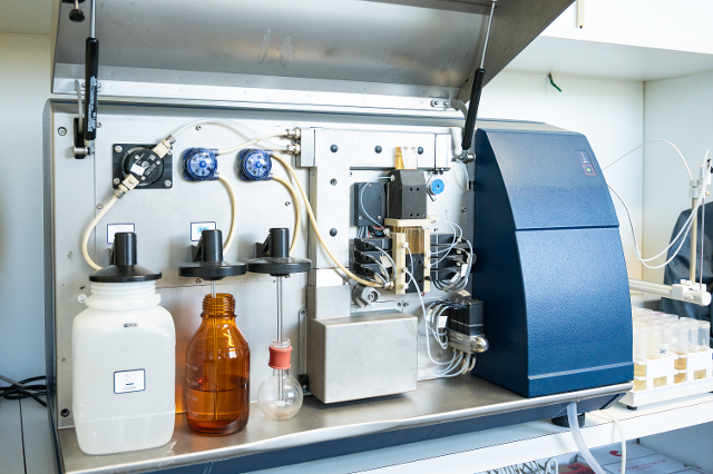 FTIR-Gerät im Weinlabor Langenlois