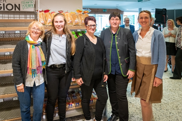 Wiedereröffnung Landforst Spar-Markt Neumarkt