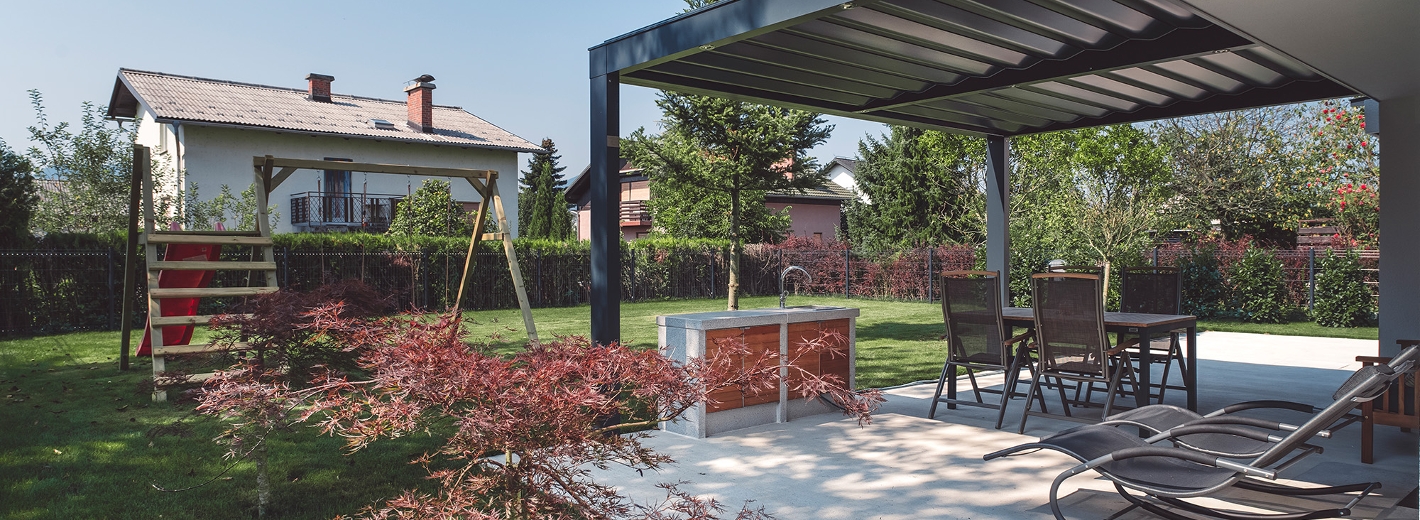 Terrasse mit Terrassenplatten