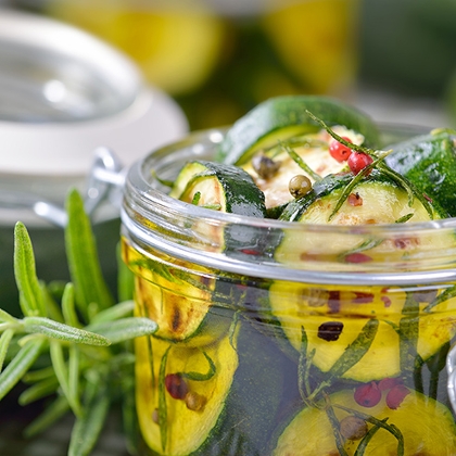 Eingelegte Zucchini – mediterrane Art