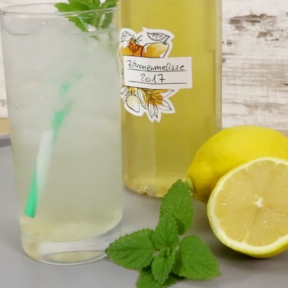 Zitronenmelissen Sirup