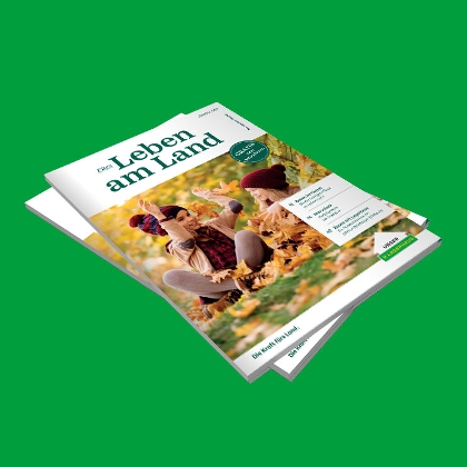 2 Lagerhaus Magazin Herbst 2026 gestapelt auf hellgrünem Hintergrund