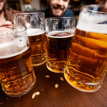 Biergläser mit Bier