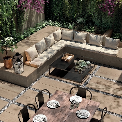 Terrasse mit Feinsteinzeugplatten