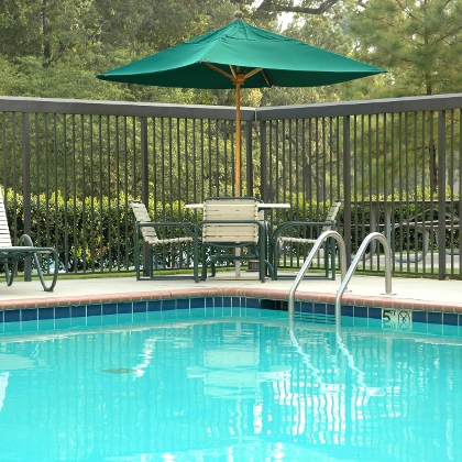Umzäunter Pool